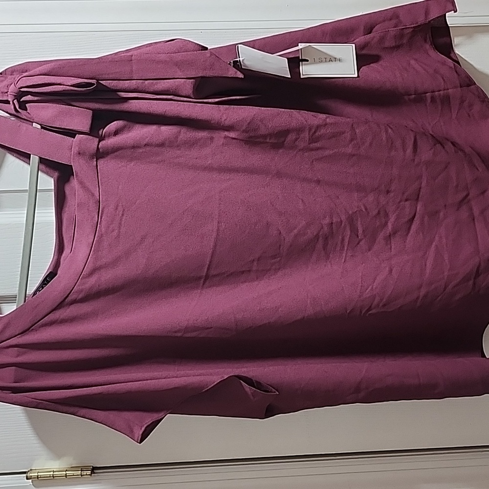 Nwt women blouse size 2x. 1 state reg$79